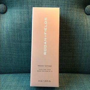 Rodan + Fields Radiant Defense Almond #5